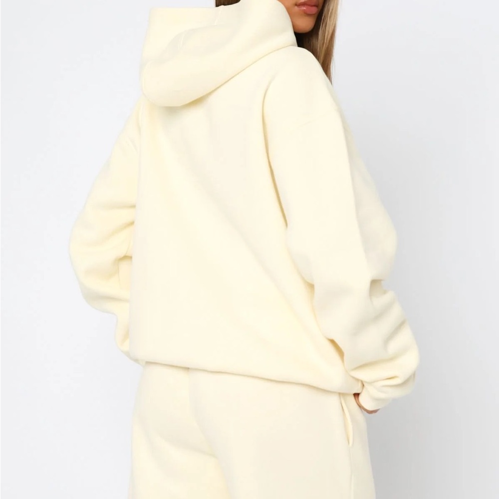 White Fox Hoodie - Picture 4 of 9